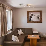 Romantika & Barbara Apartment Wagrain